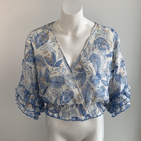 BTFL-life tropical leaf print , blue and white cropped, smoked waist top, size M - Picture 2 of 16